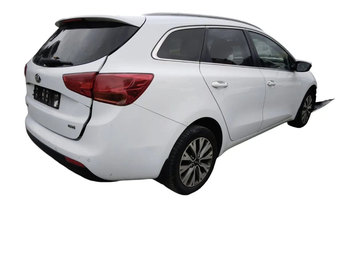 2015 KIA CEED For Breaking/Dismantling - Image 3