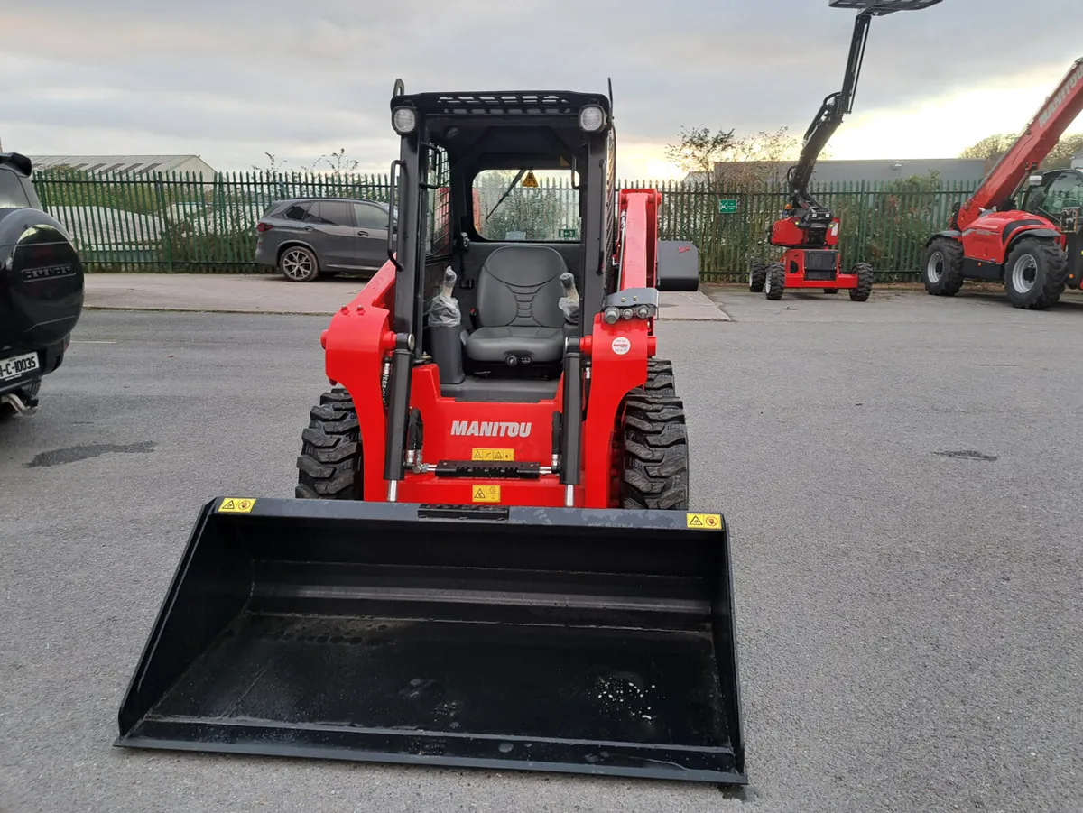 New Manitou 1650R skid steer - Image 3