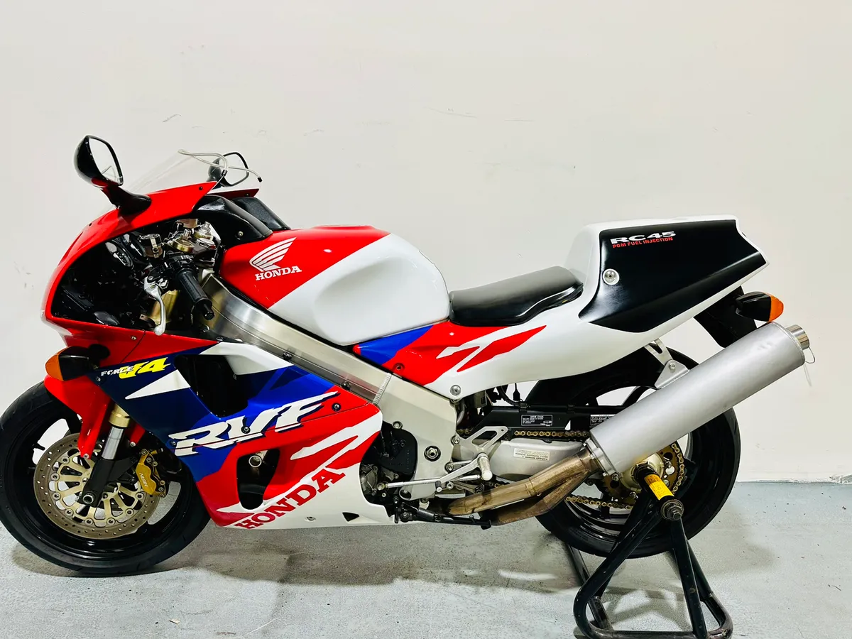 HONDA RVF 750 RC 45 - Image 2