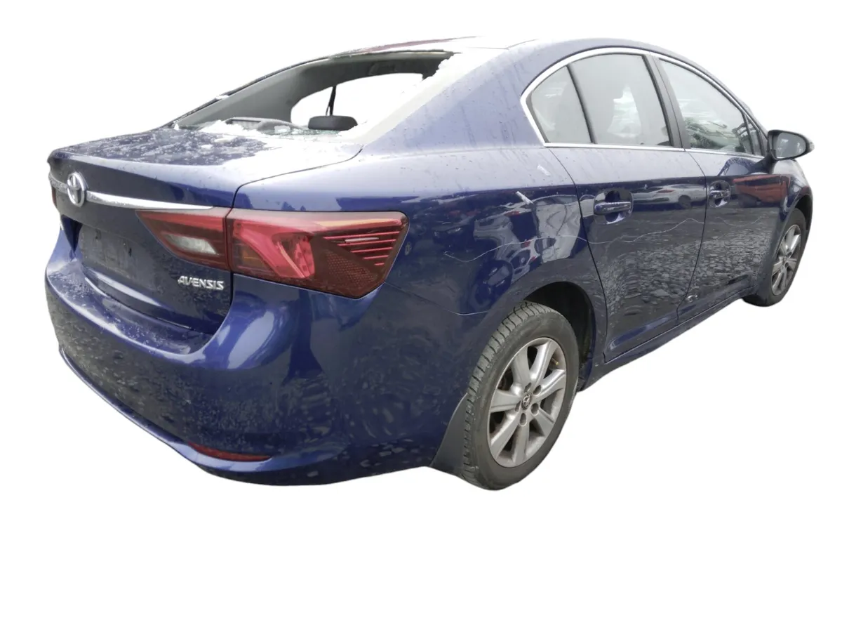 2015 TOYOTA AVENSIS For Breaking/Dismantling - Image 3