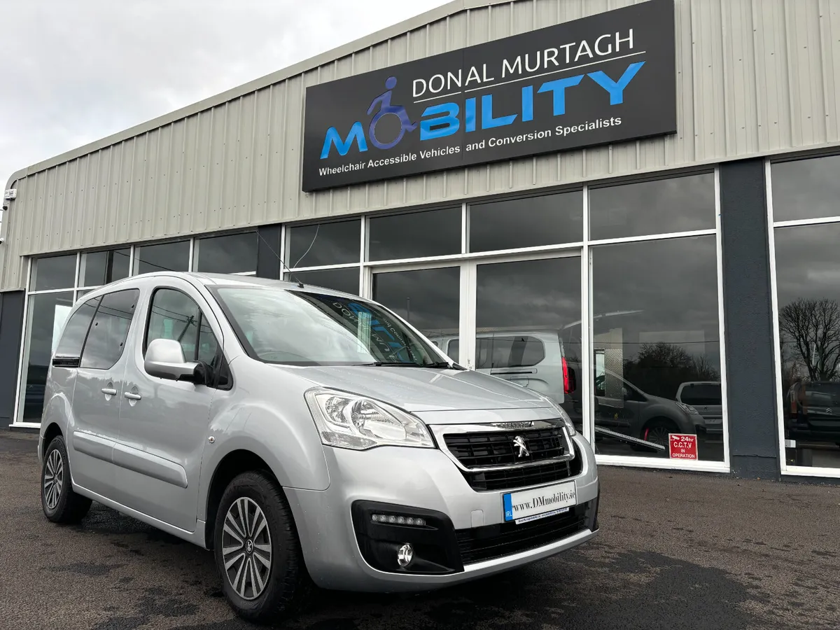 Wheelchair Car - Image 1