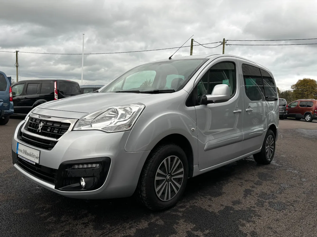 Wheelchair Car - Image 3