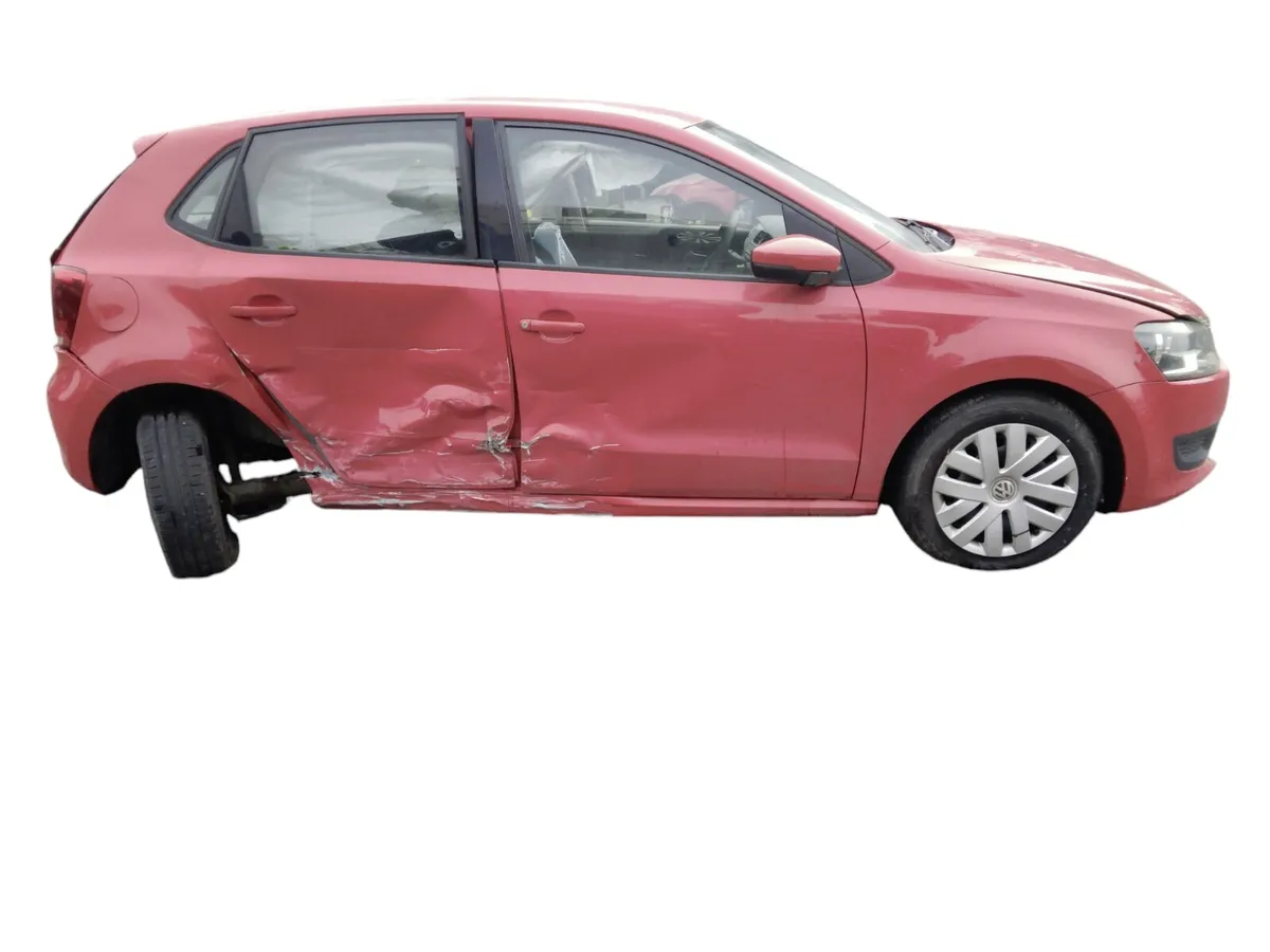 2012 VOLKSWAGEN POLO For Breaking/Dismantling - Image 2