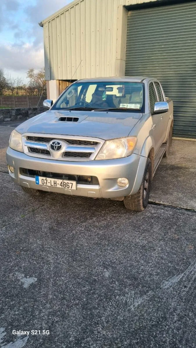 Hilux 2.4 - Image 1