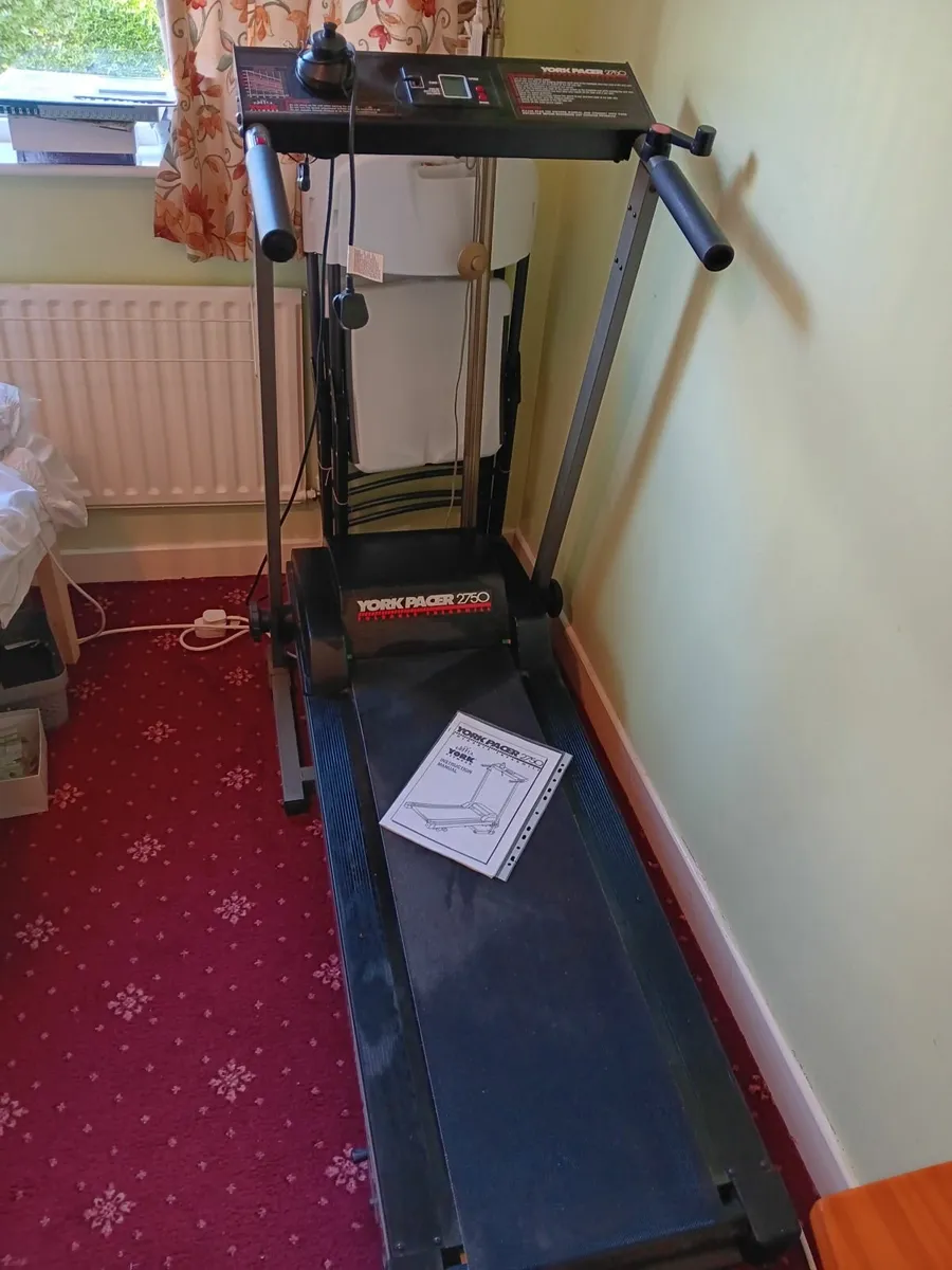 York pacer 2200 treadmill sale