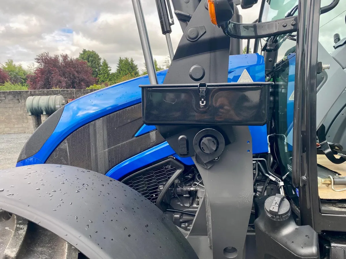 Valtra A115 💥 The Perfect Stockmans Tractor 💥 - Image 3