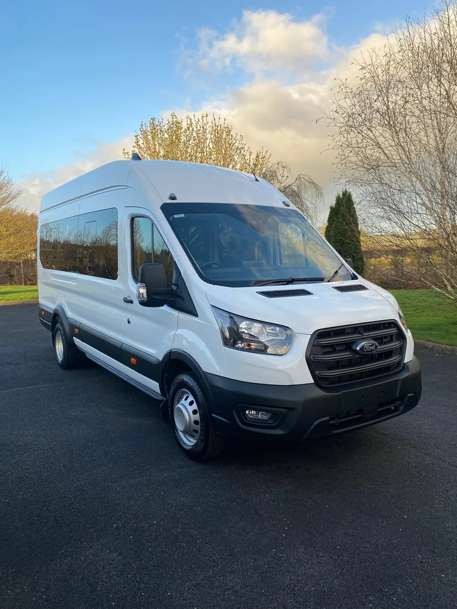 2024  Ford Transit Minibus **165bhp** Trendline - Image 4