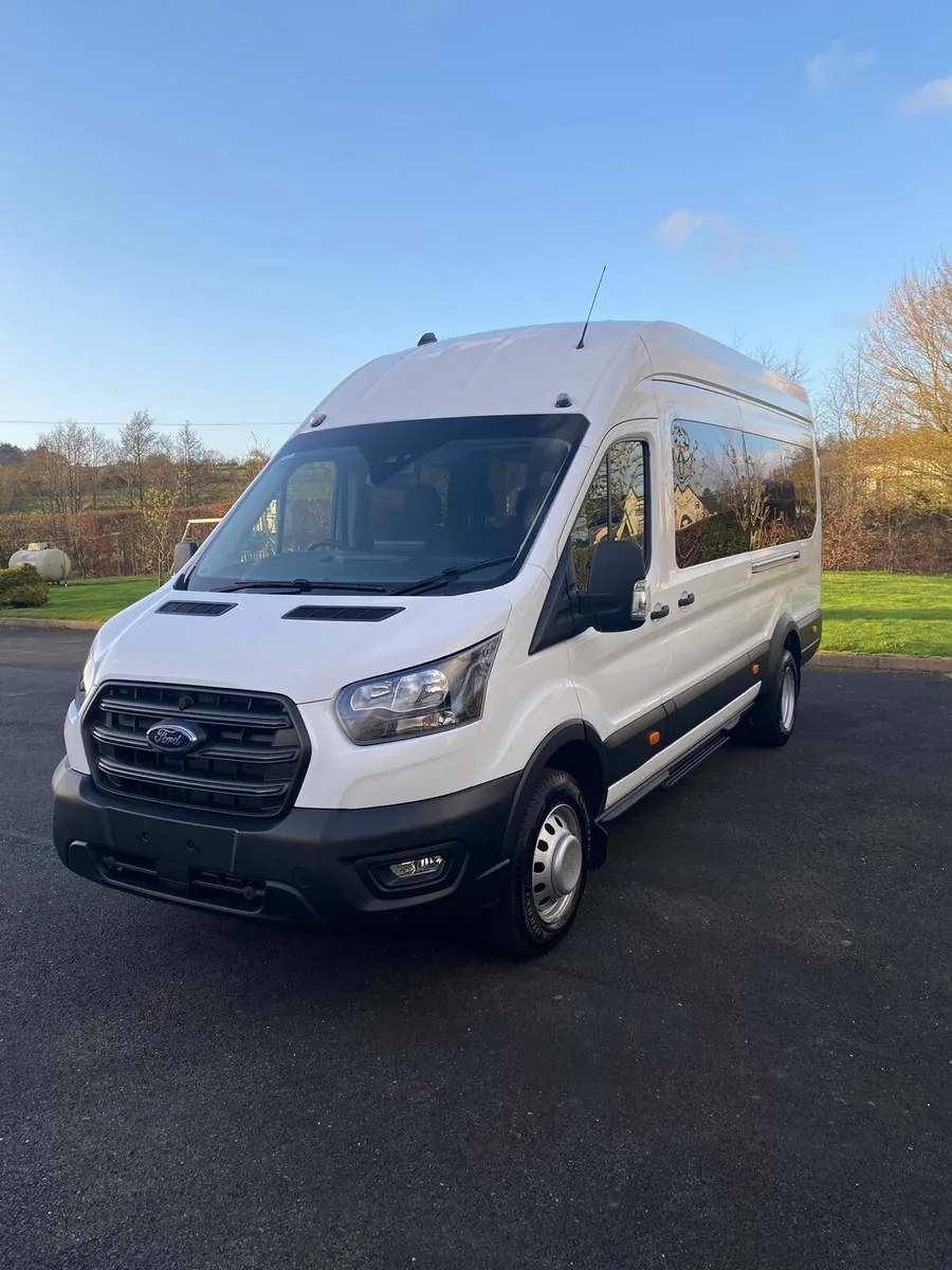 2024  Ford Transit Minibus **165bhp** Trendline - Image 2