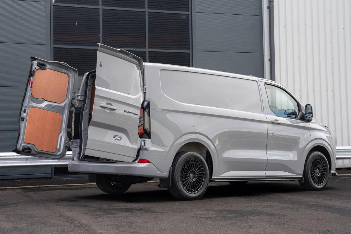 Ford Transit custom Alloy wheels - Image 3