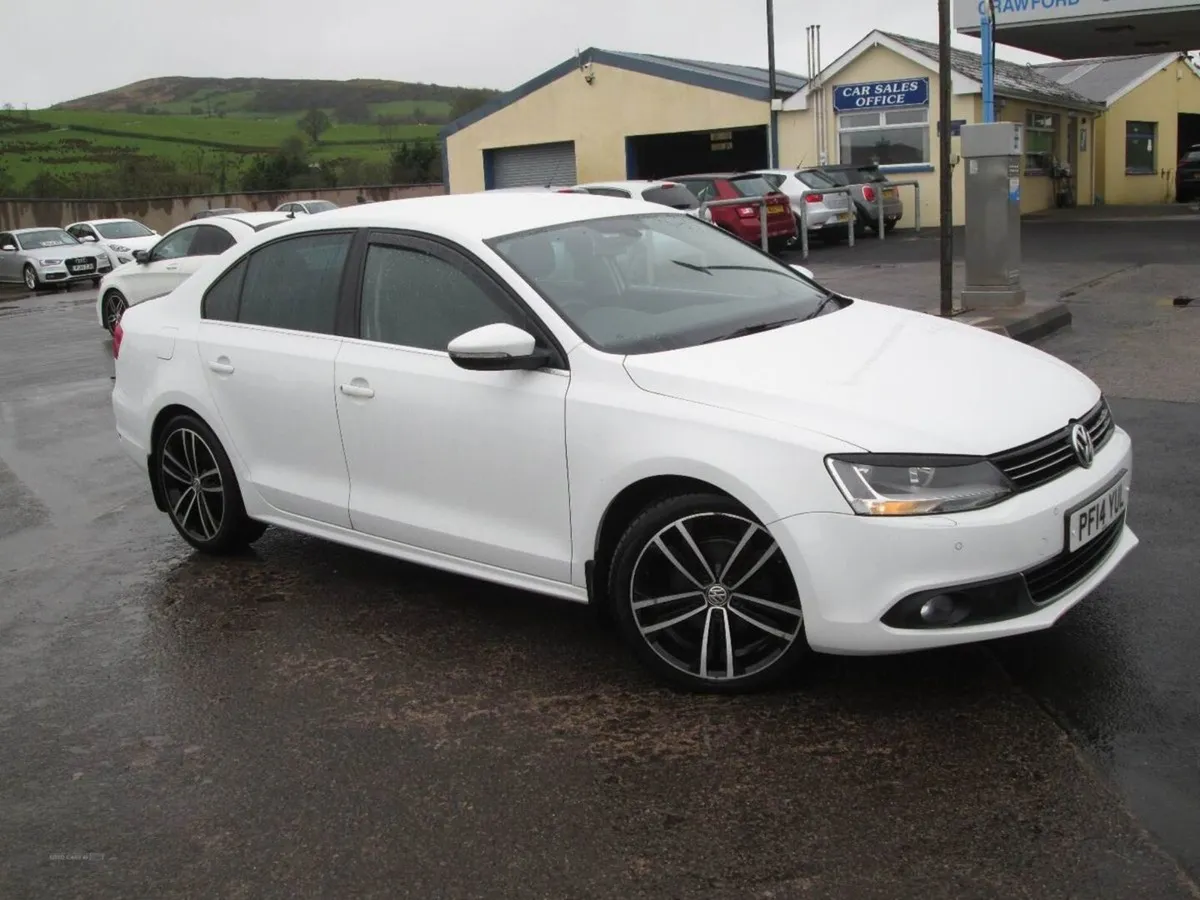 2014  VOLKSWAGEN  JETTA  2.0  TDI  SPORT AUTOMATIC - Image 1