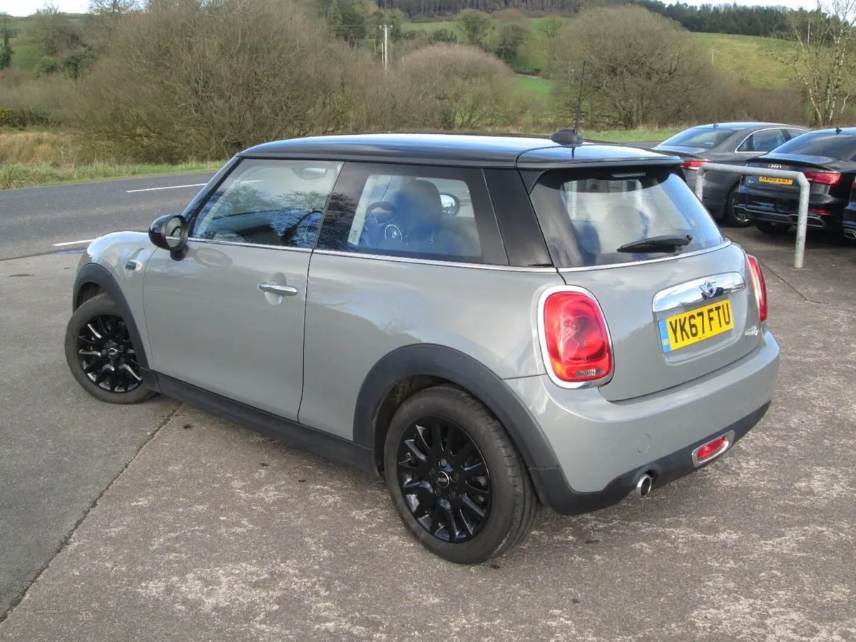 2017  MINI  COOPER  1.5   D   3DR  (GREY) - Image 4