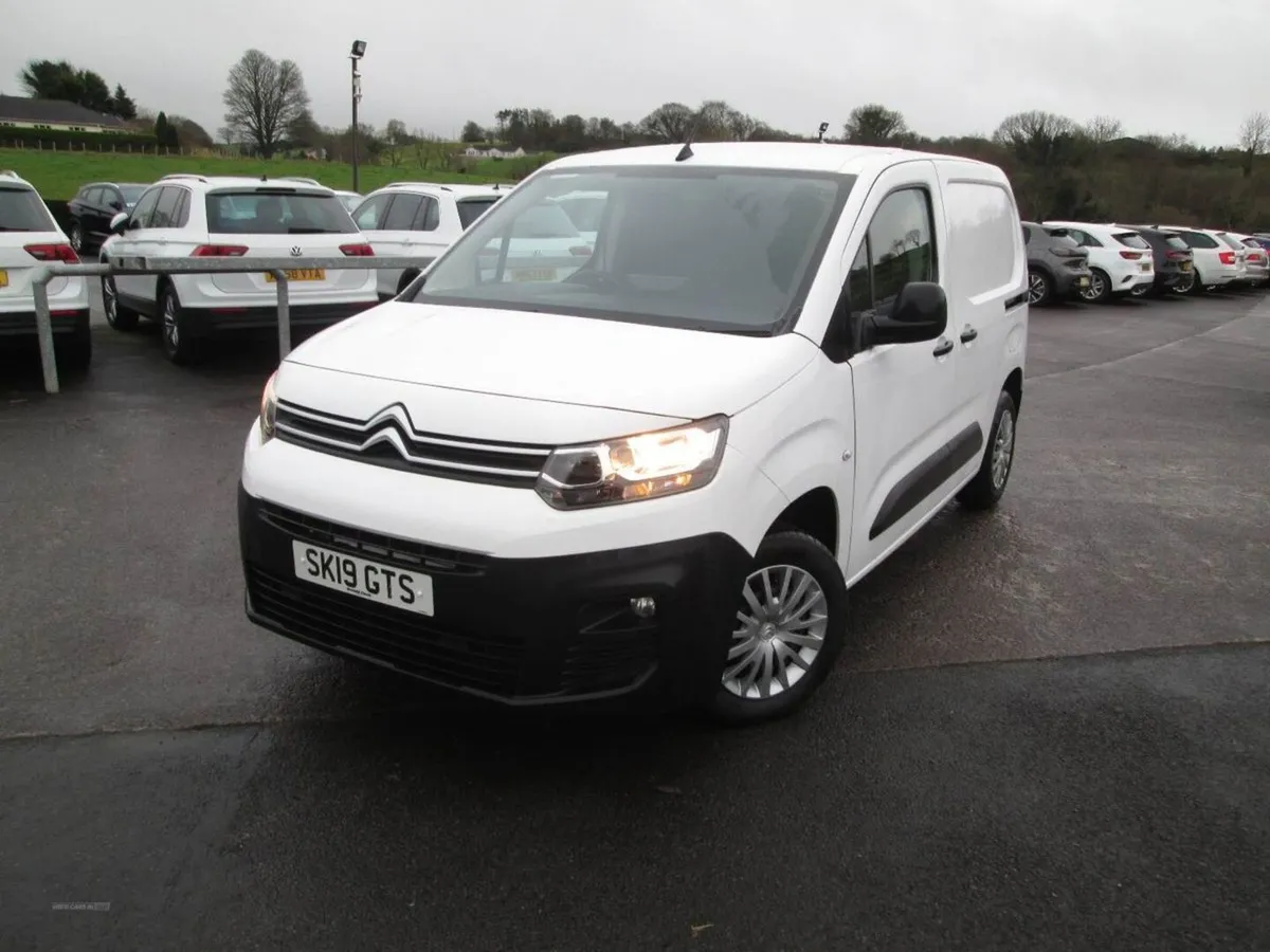 2019  CITROEN  BERLINGO   1.5  HDI  BLUE  650 KG - Image 2