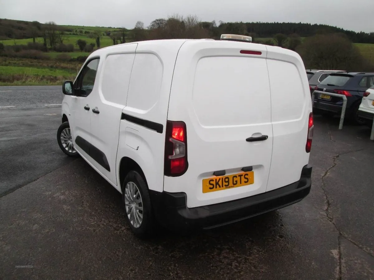 2019  CITROEN  BERLINGO   1.5  HDI  BLUE  650 KG - Image 4