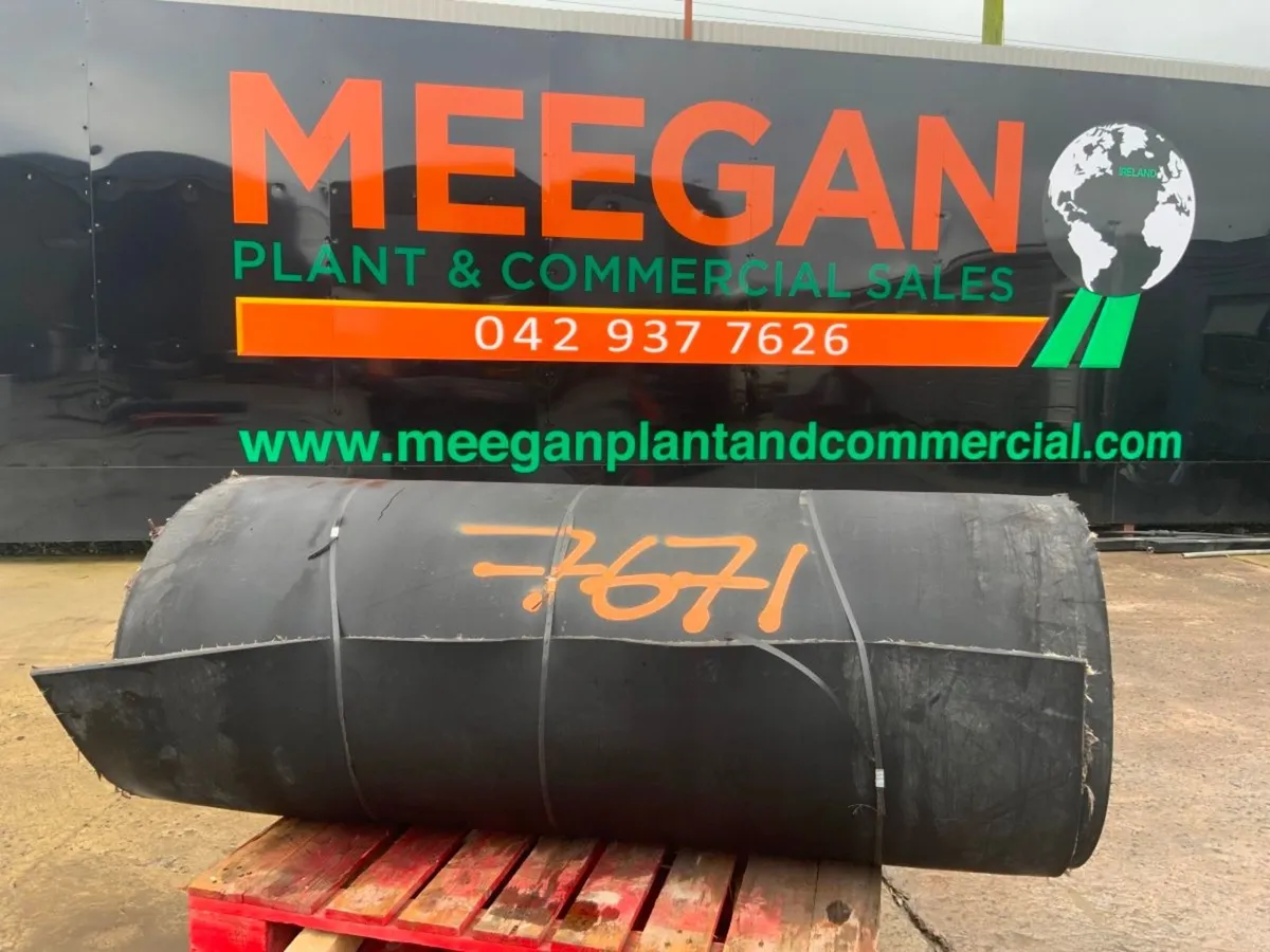 76ft x 71" RUBBER CONVEYOR MATTING......7671. - Image 1