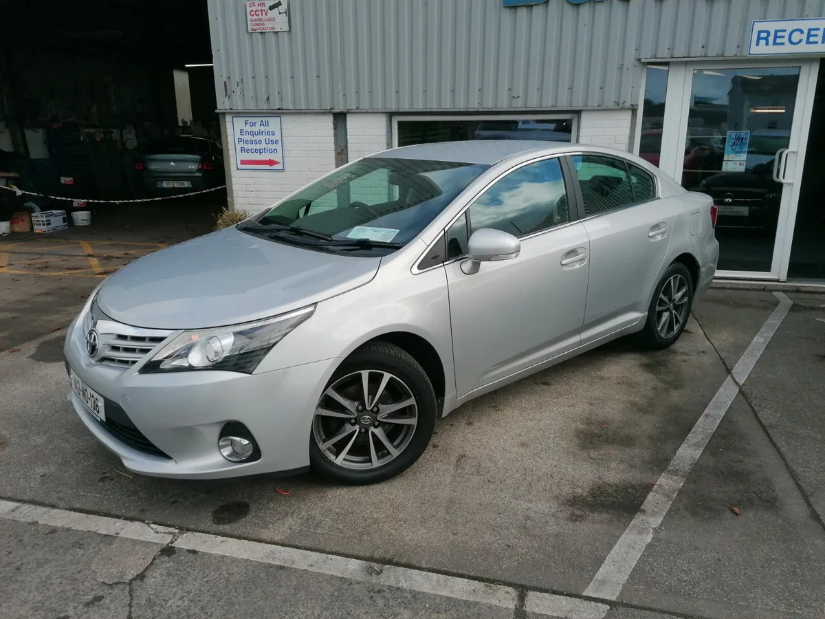 Toyota Avensis 2014 - Image 2