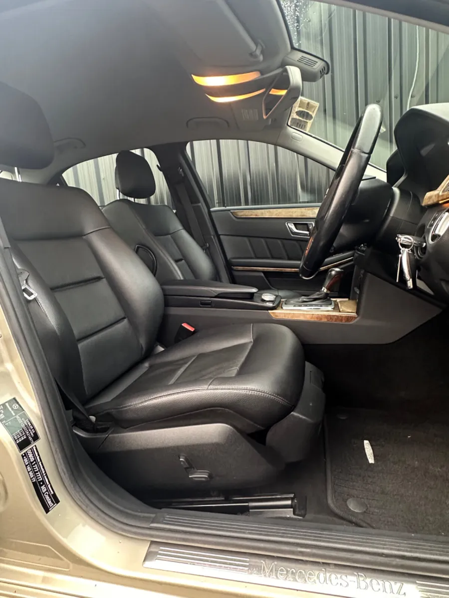 Mercedes-Benz - Image 4