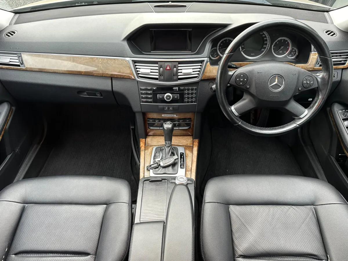 Mercedes-Benz - Image 3
