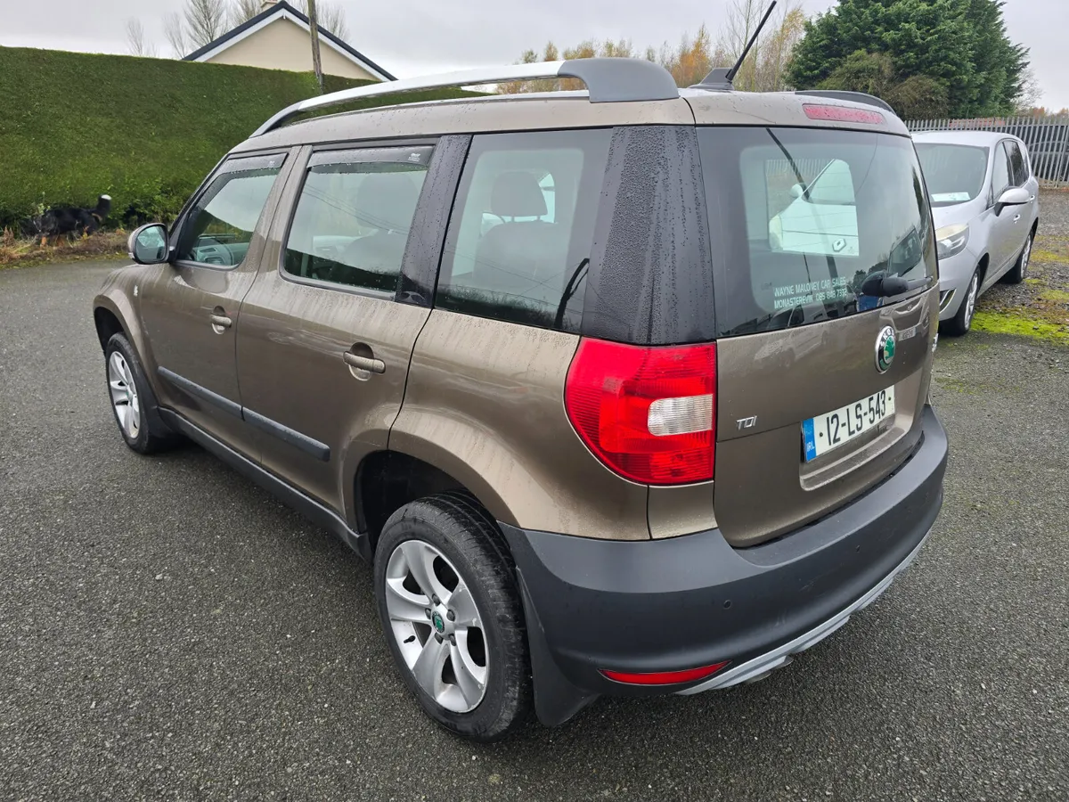 12 Skoda Yeti 1.6 Tdi Elegance - Image 2