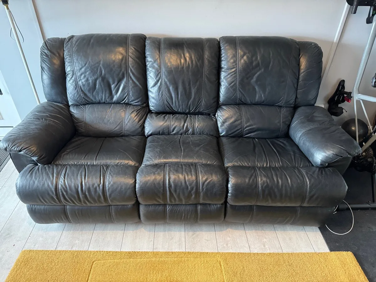 Second hand recliner couches hotsell