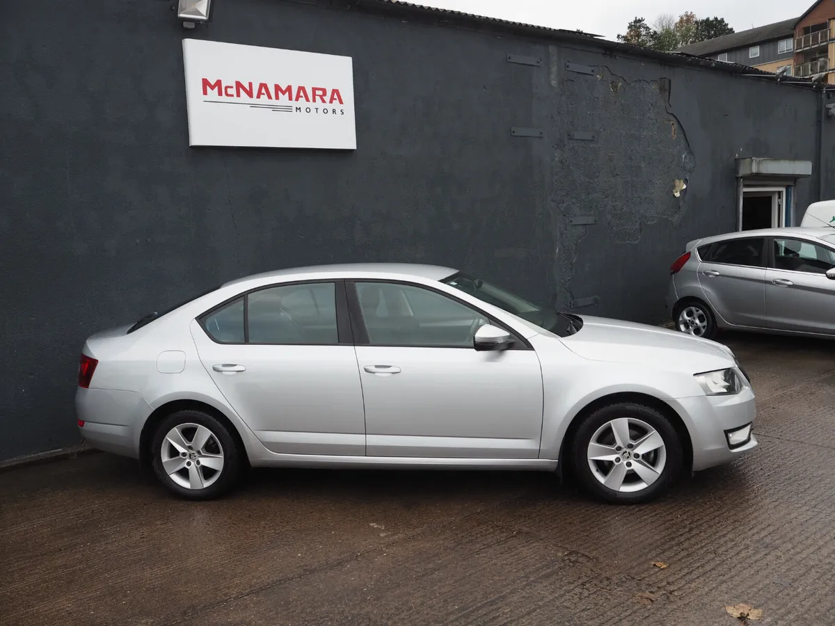 Skoda Octavia Auto low Kms New Timing Belt & NCT! - Image 2