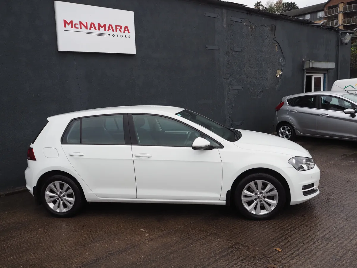 Volkswagen Golf Comfortline Low Kms Exceptional! - Image 2