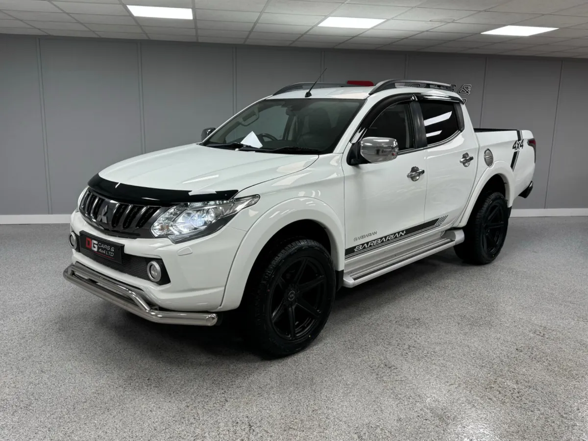 2017 Mitsubishi L200 2.4 DID Barbarian 4X4 - Image 3