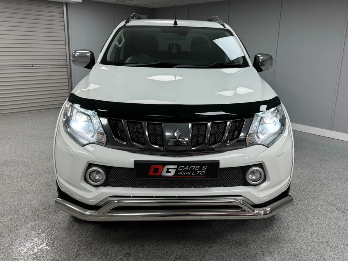 2017 Mitsubishi L200 2.4 DID Barbarian 4X4 - Image 2