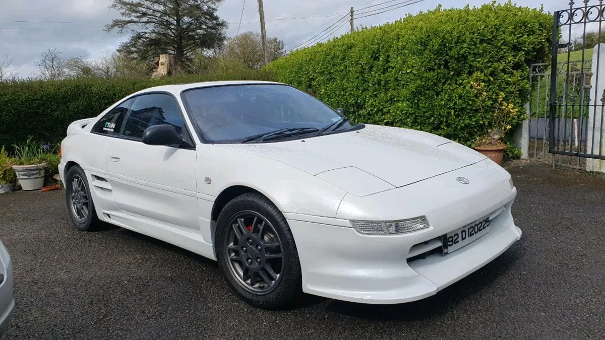 Toyota mr2 - Image 1