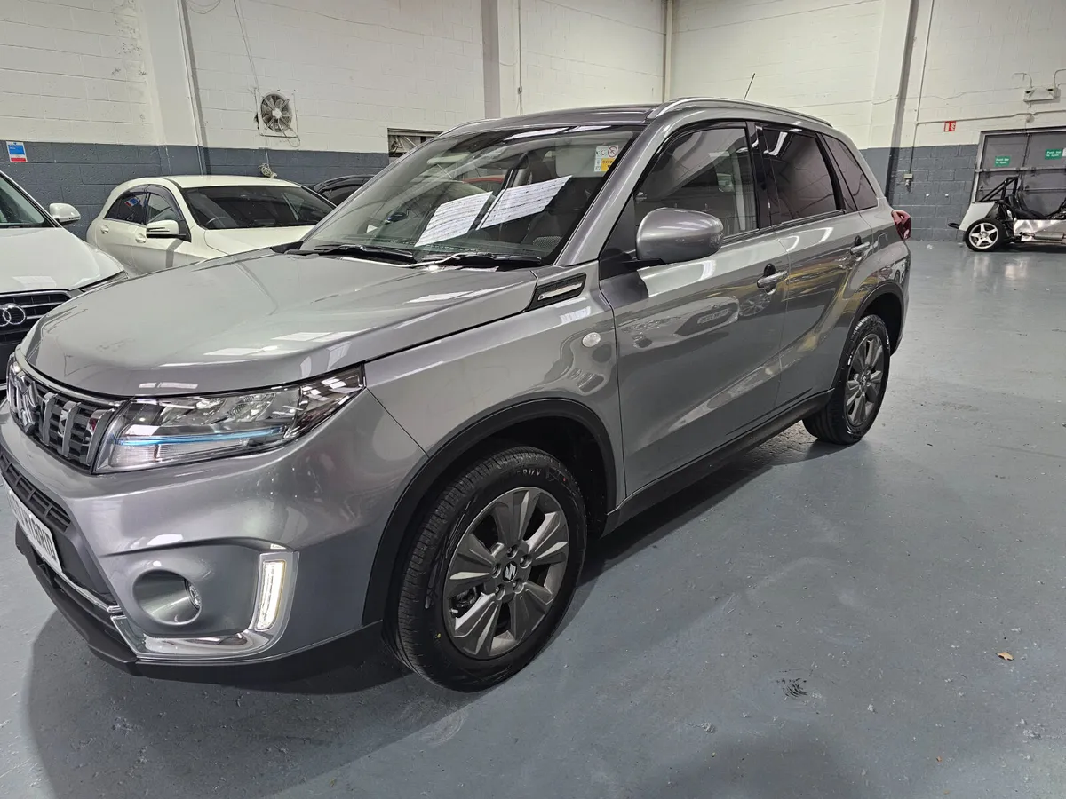 Suzuki Vitara Full Hybrid Auto New - Image 3