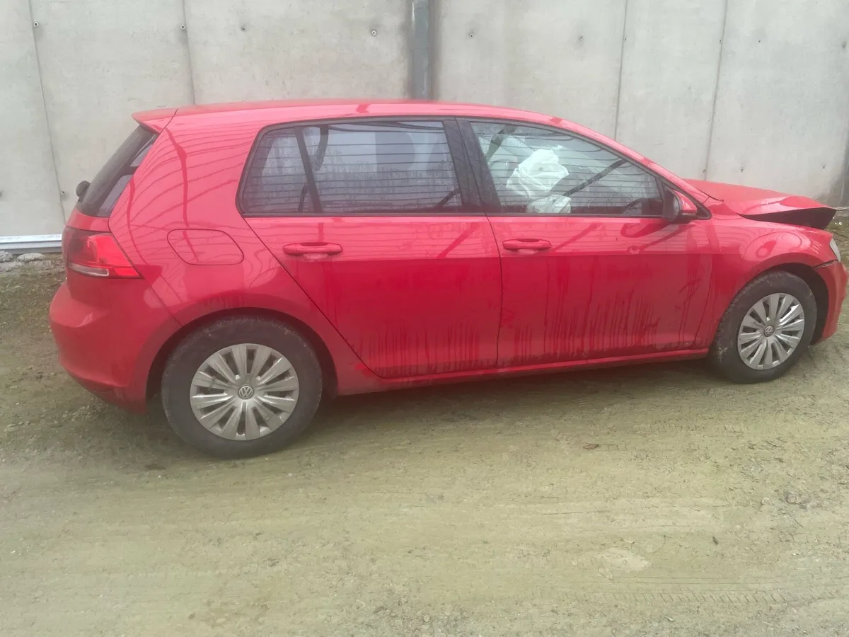 Breaking Vw golf mk7 red - Image 1