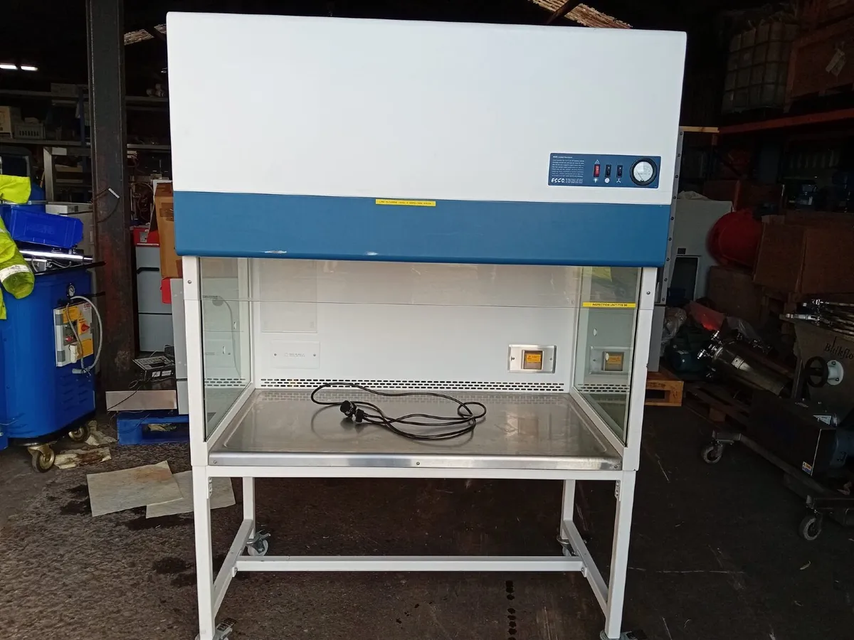 Esco Laminar Flow Cabinet - Image 1