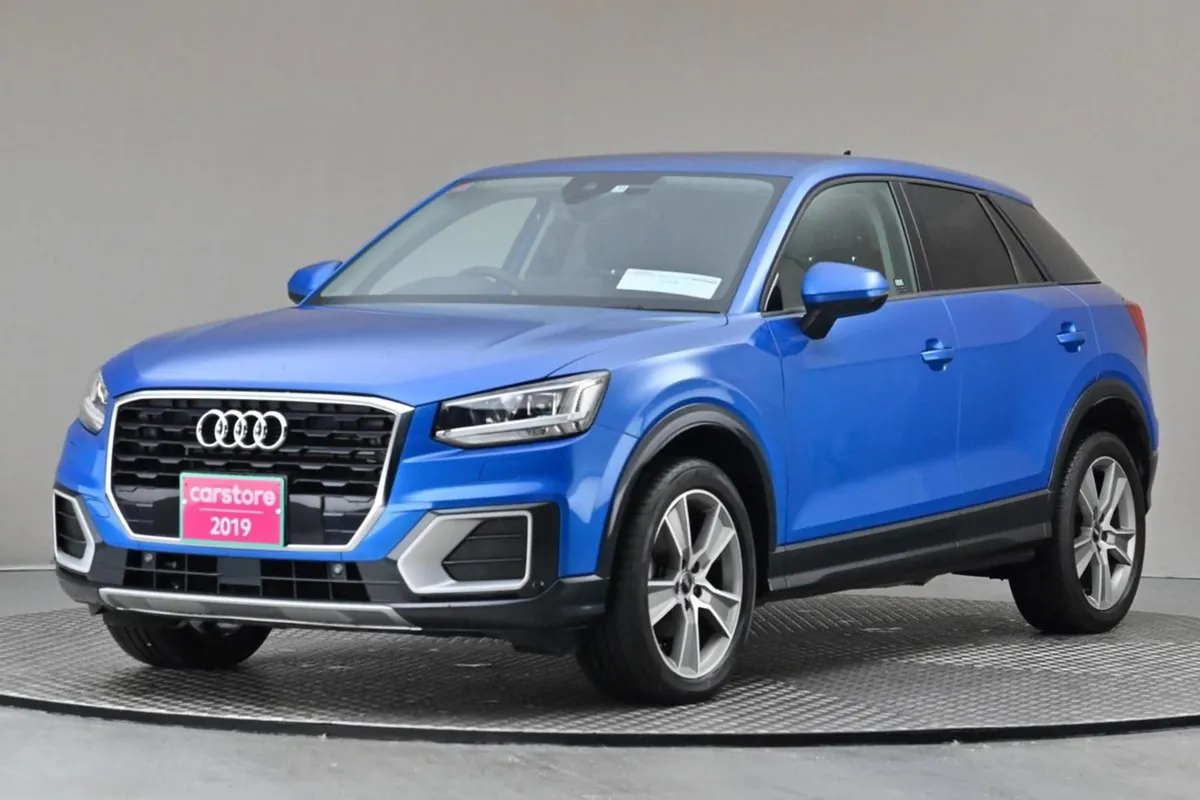 Audi Q2 1.0 Tfsi S-tronic 115BHP  reverse Cam par - Image 3