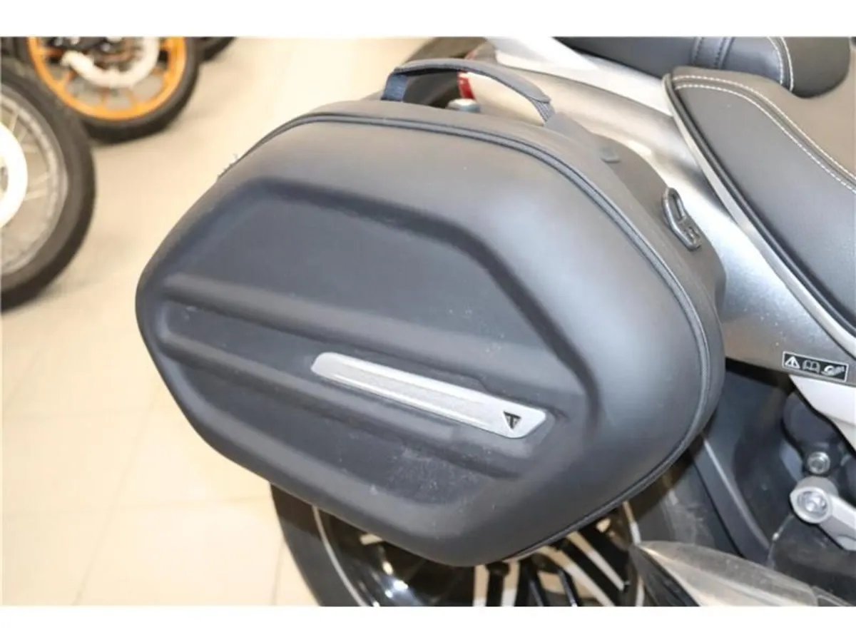 TRIUMPH ROCKET 3 GT 2020 - Image 4