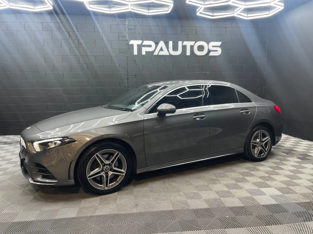 2020 (202) MERCEDES A250E AMG LINE 26,995 - Image 3