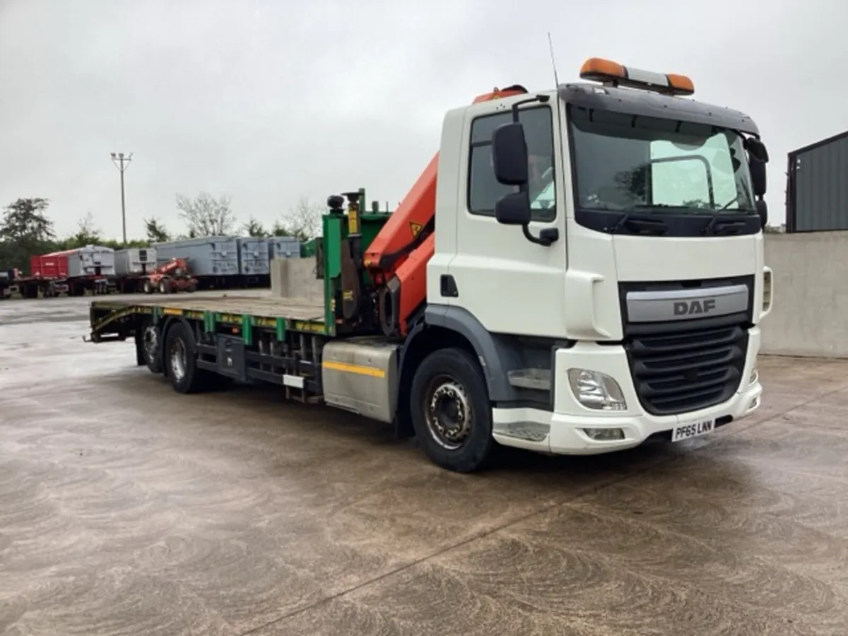 2016 DAF CF290 6x2 Beavertail - Image 1