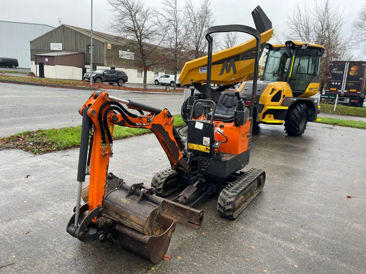 2018 Doosan DX10 - Image 3