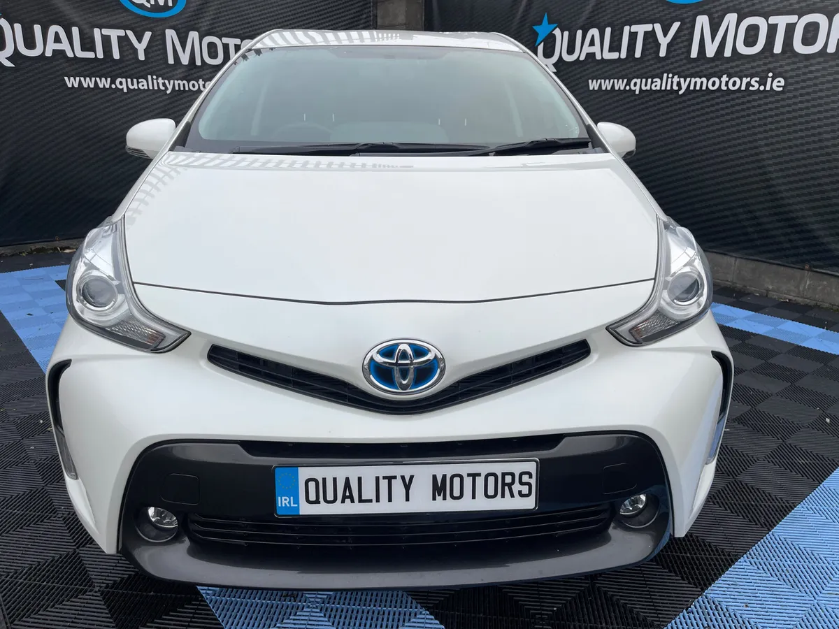 2017 TOYOTA PRIUS HYBRID (V16) 7 SEATER - Image 2