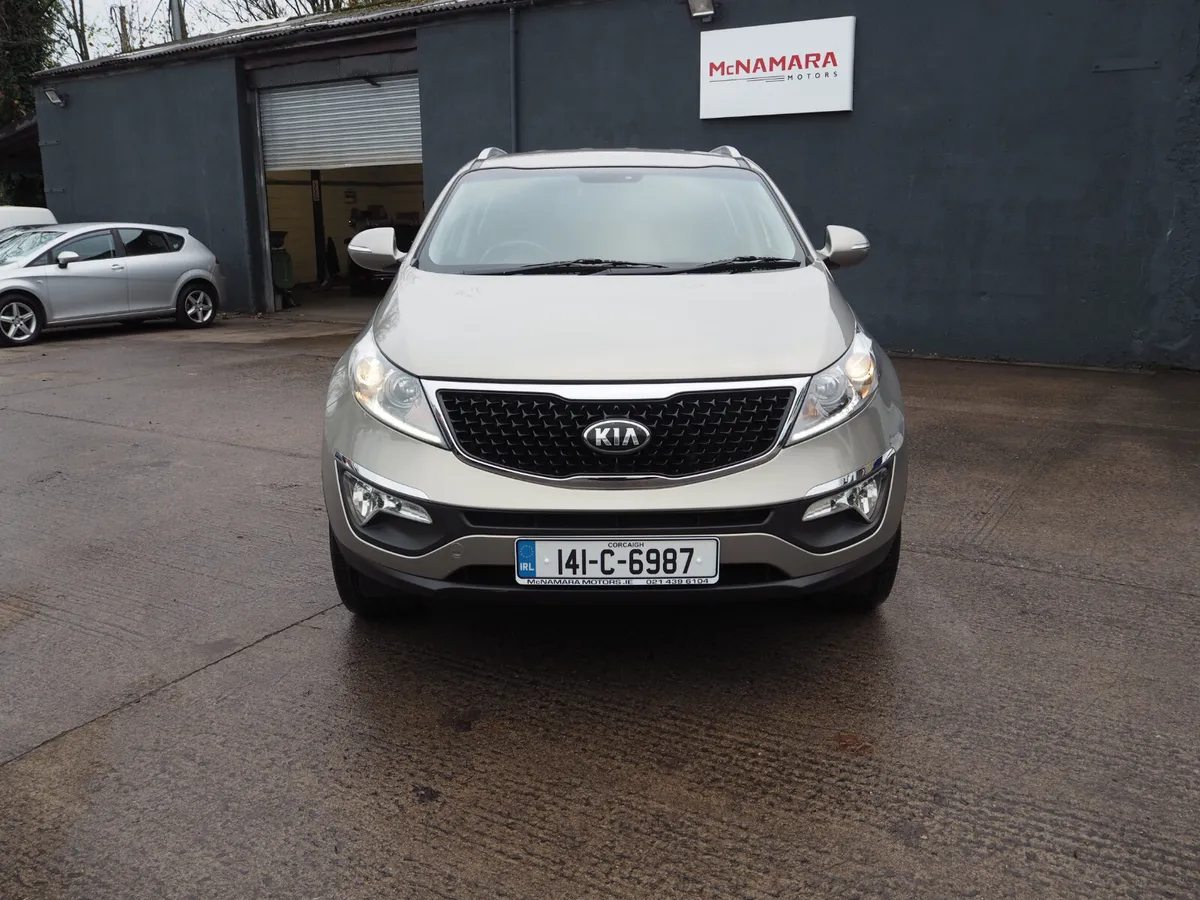 Kia Sportage  EX  Low Kms Exceptional Condition! - Image 4