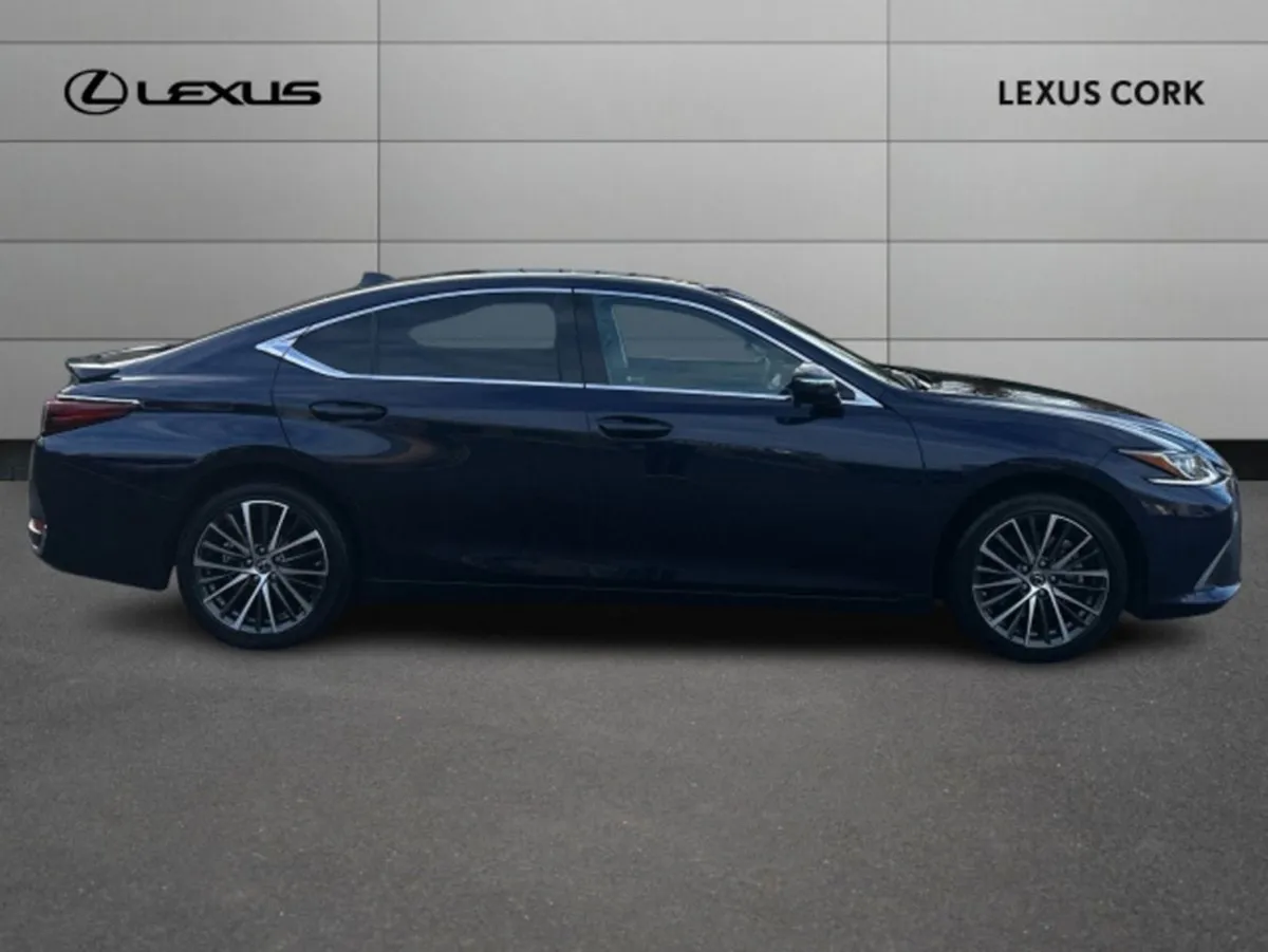 Lexus ES 300h Es300h Dynamic - Image 4