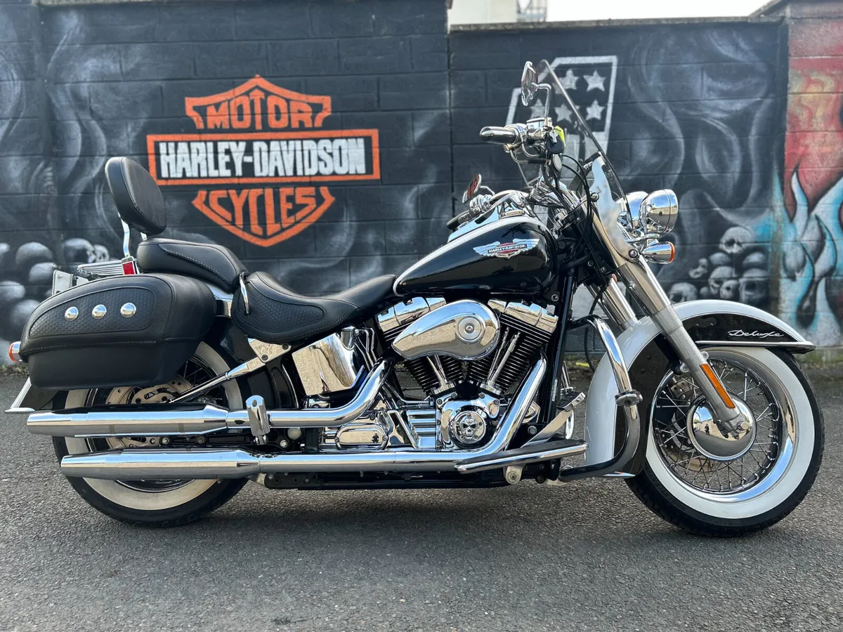 2005 HARLEY-DAVIDSON Softail Deluxe - Image 1