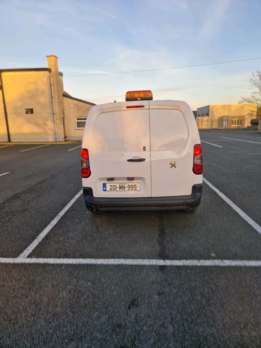 Peugeot partner  2020 - Image 3