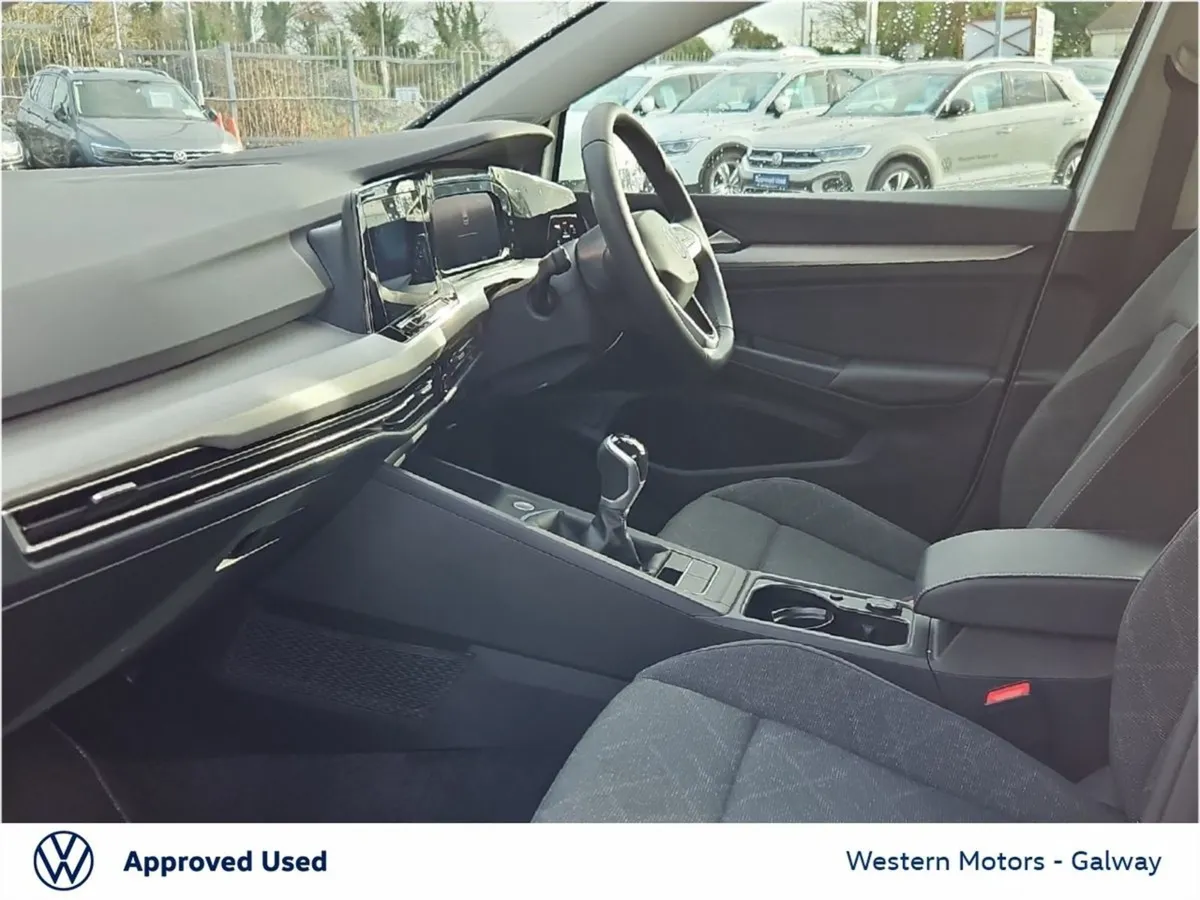 Volkswagen Golf 2.0 Tdi 115 Bhp  life  Huge Econo - Image 4