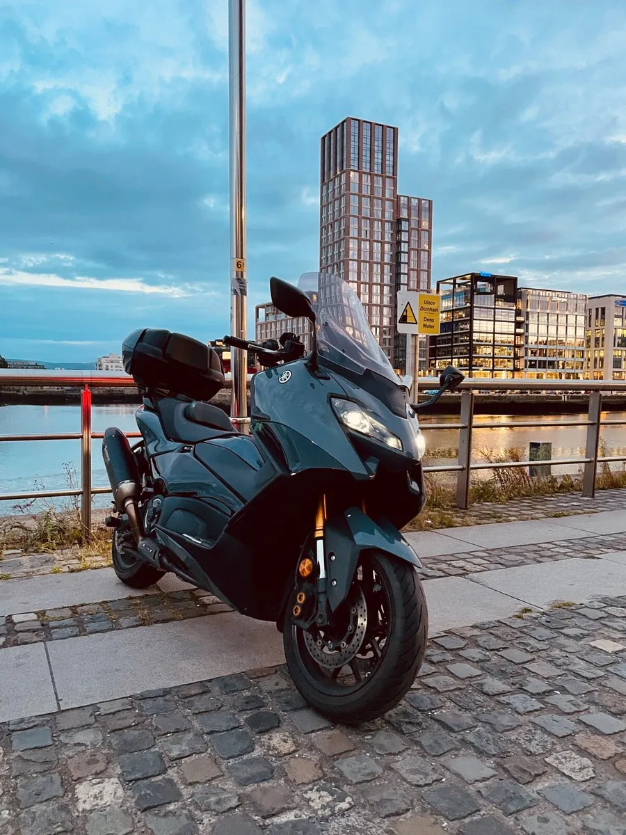 Yamaha T-Max Tech Max - Image 2