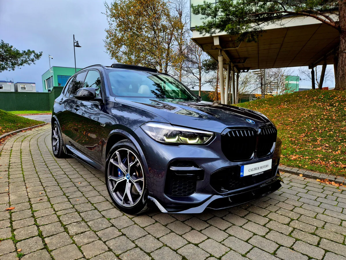 BMW X5 45e X-DRIVE M-PERFORMANCE - Image 1