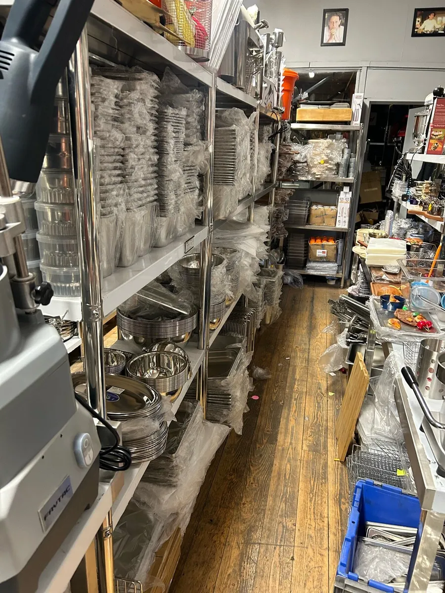 Aladdin‘s cave for all catering equipment - Image 4