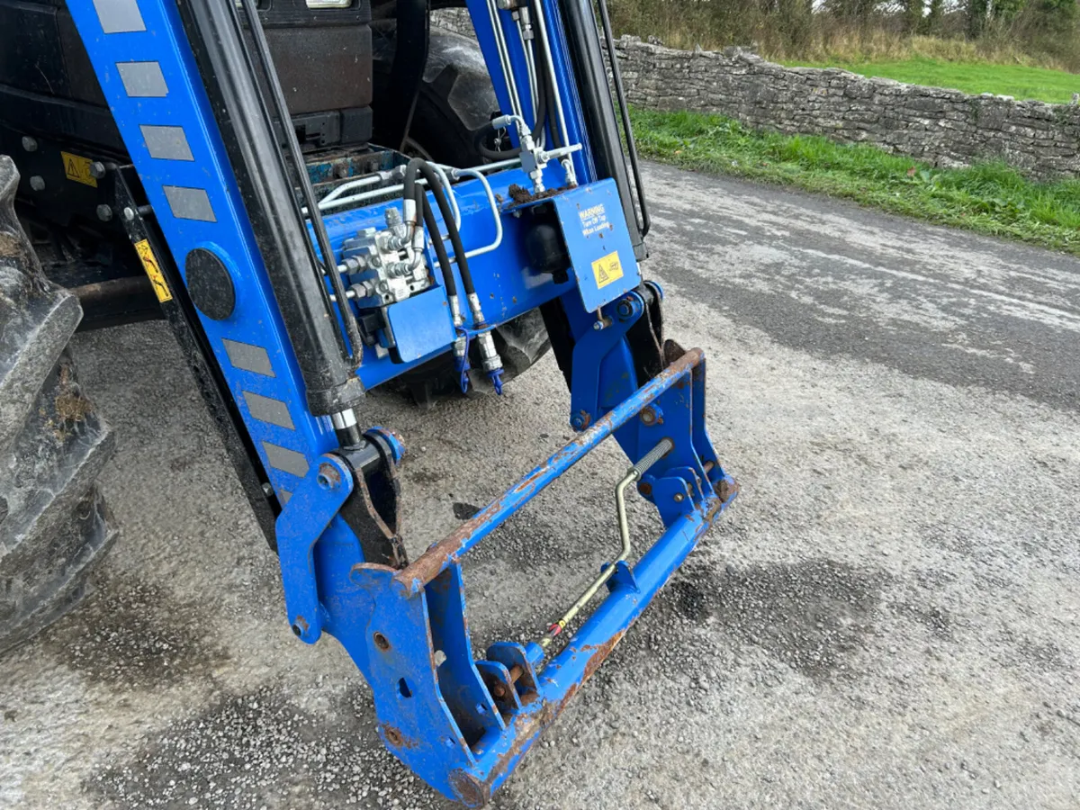 2002 New Holland TS110 with Loader - Image 2