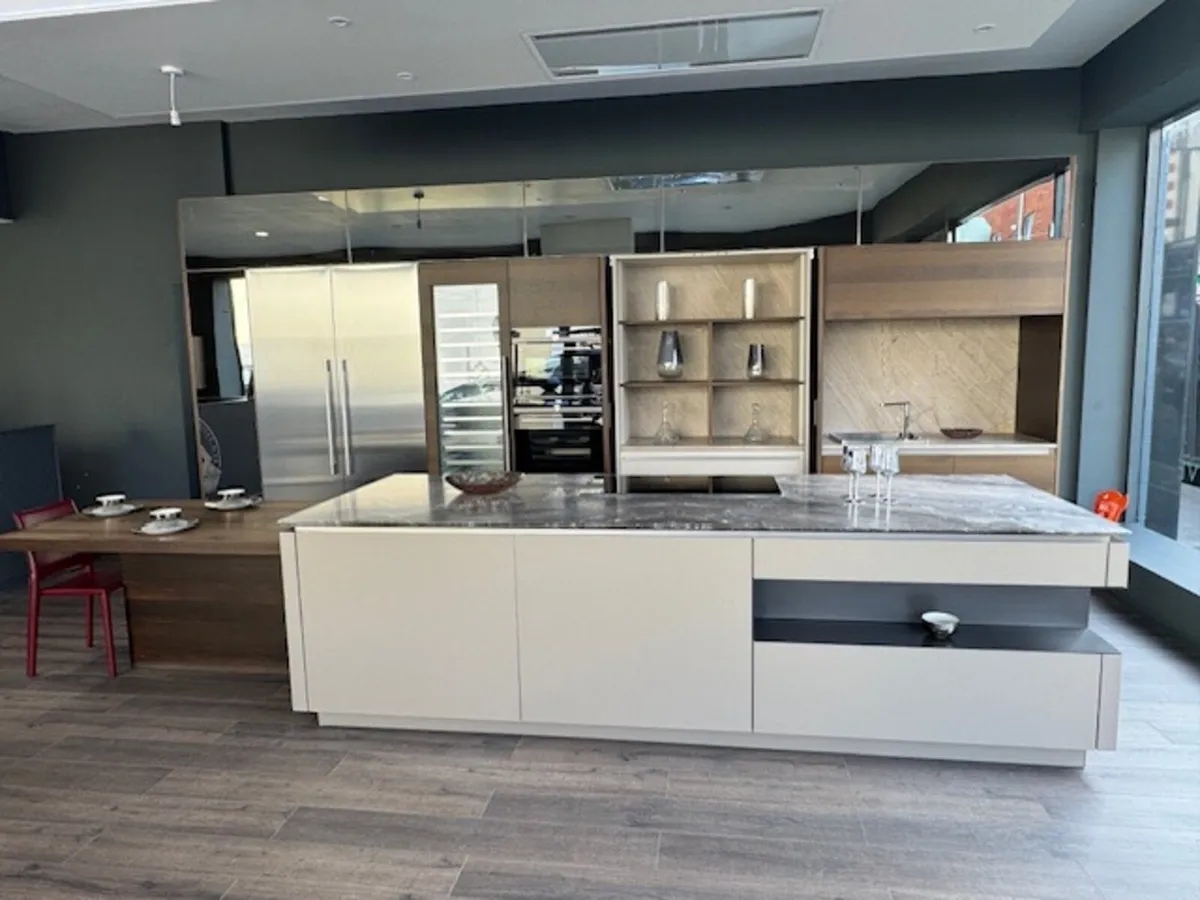 Kitchen - **33% discounted or nearest offer** - Image 1