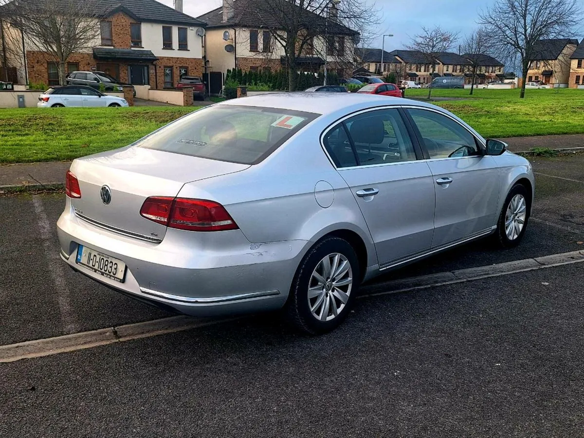 11 VW PASSAT 1.6 TDI - Image 4