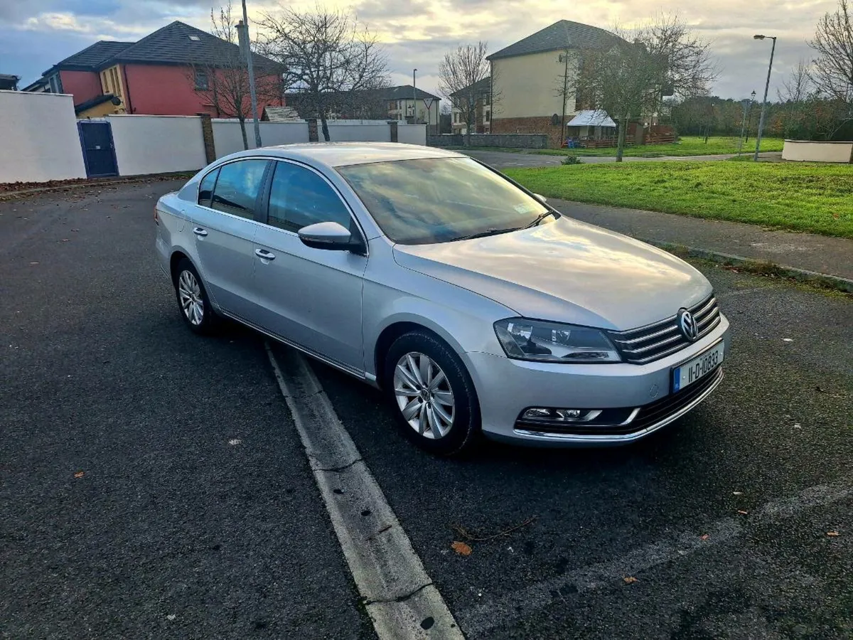 11 VW PASSAT 1.6 TDI - Image 1