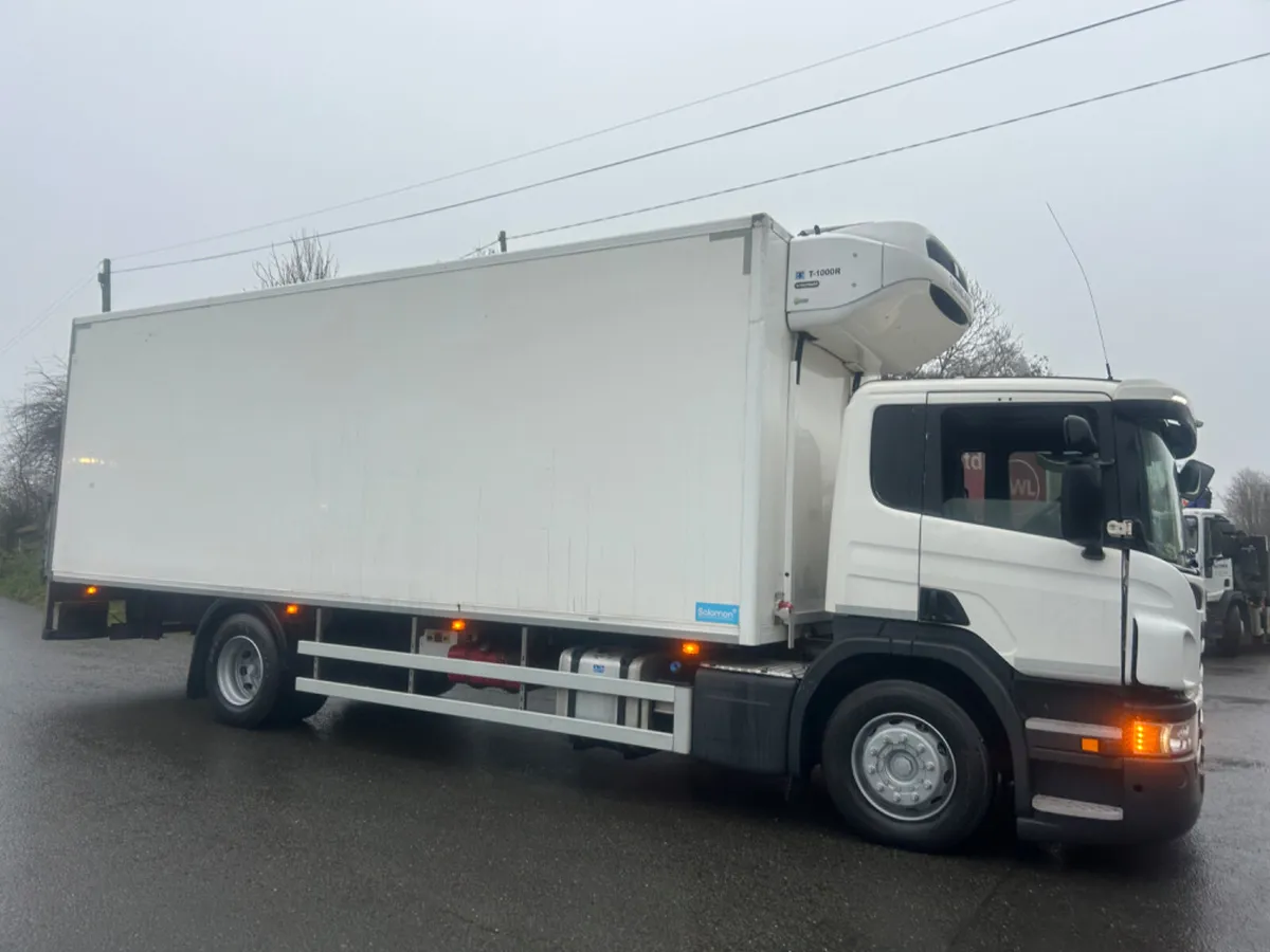 2015 Scania multi temp fridge freezer tail lift - Image 4